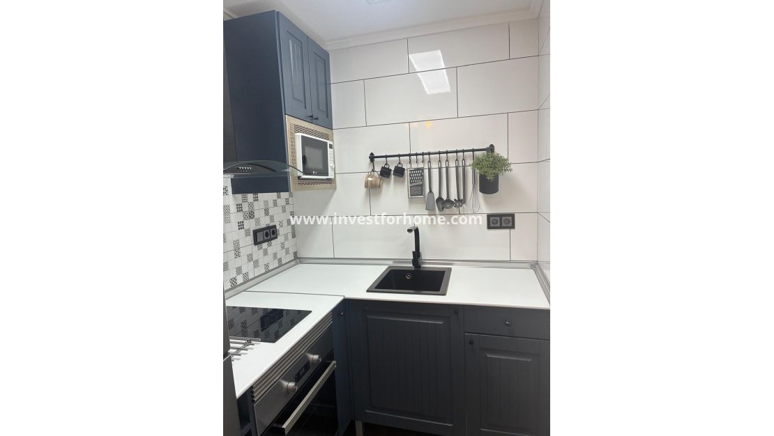 Verkoop - Appartement - Torrevieja - Centro