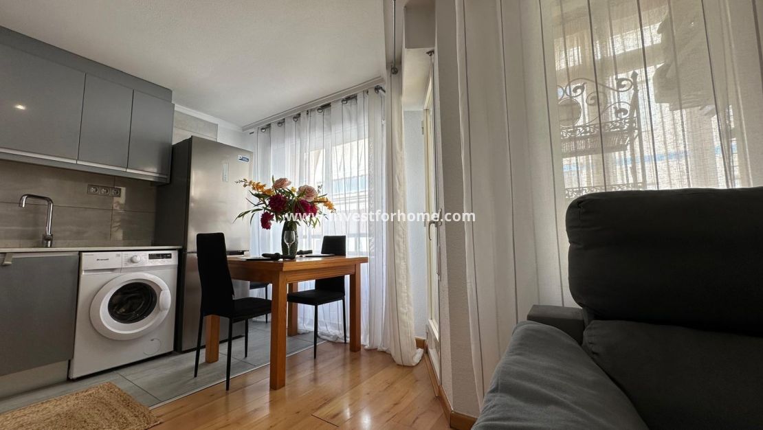 Verkoop - Appartement - Torrevieja - Centro