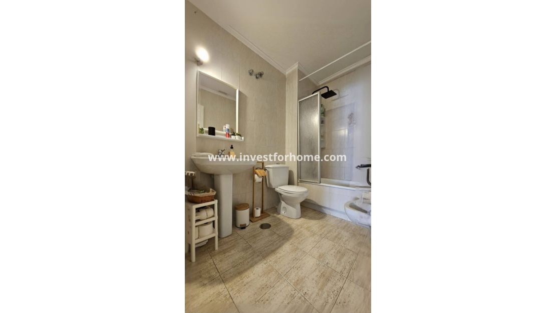 Verkoop - Appartement - Torrevieja - Centro