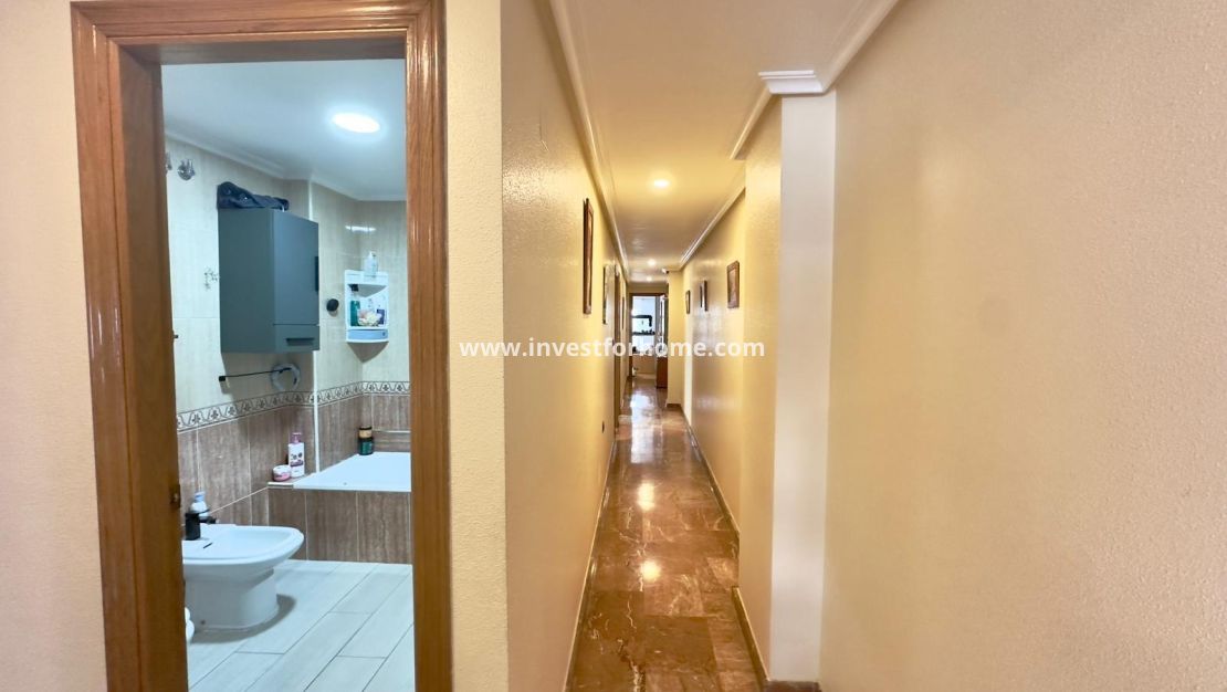 Verkoop - Appartement - Torrevieja - Centro