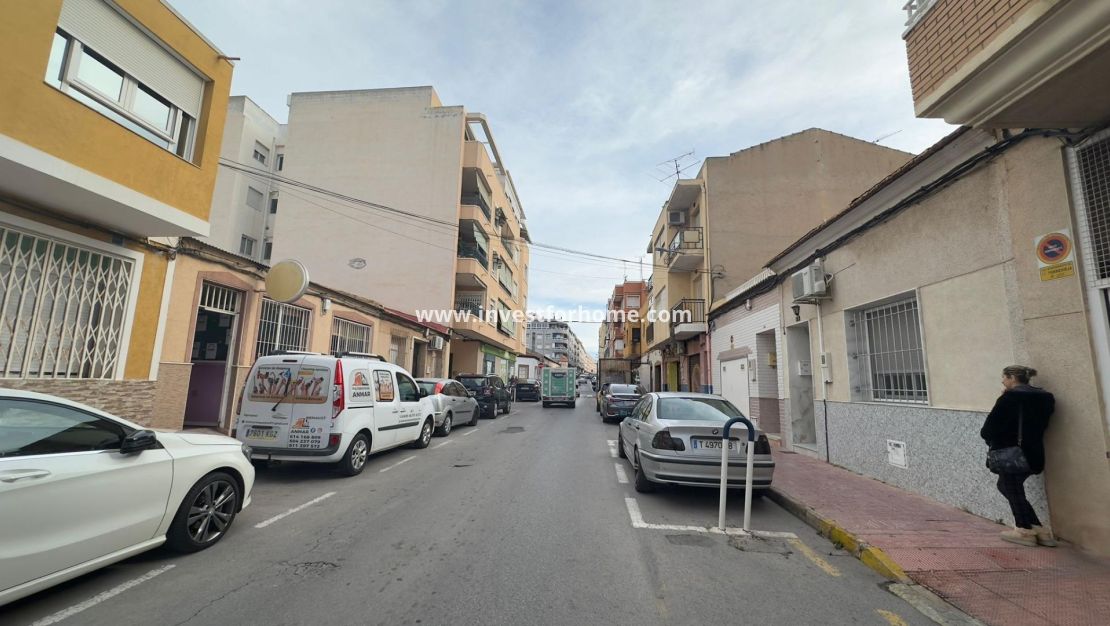 Verkoop - Appartement - Torrevieja - Centro