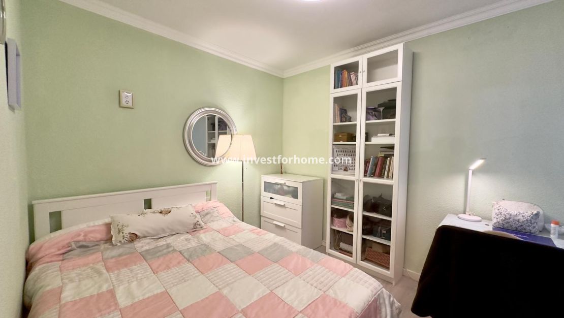 Verkoop - Appartement - Torrevieja - Centro