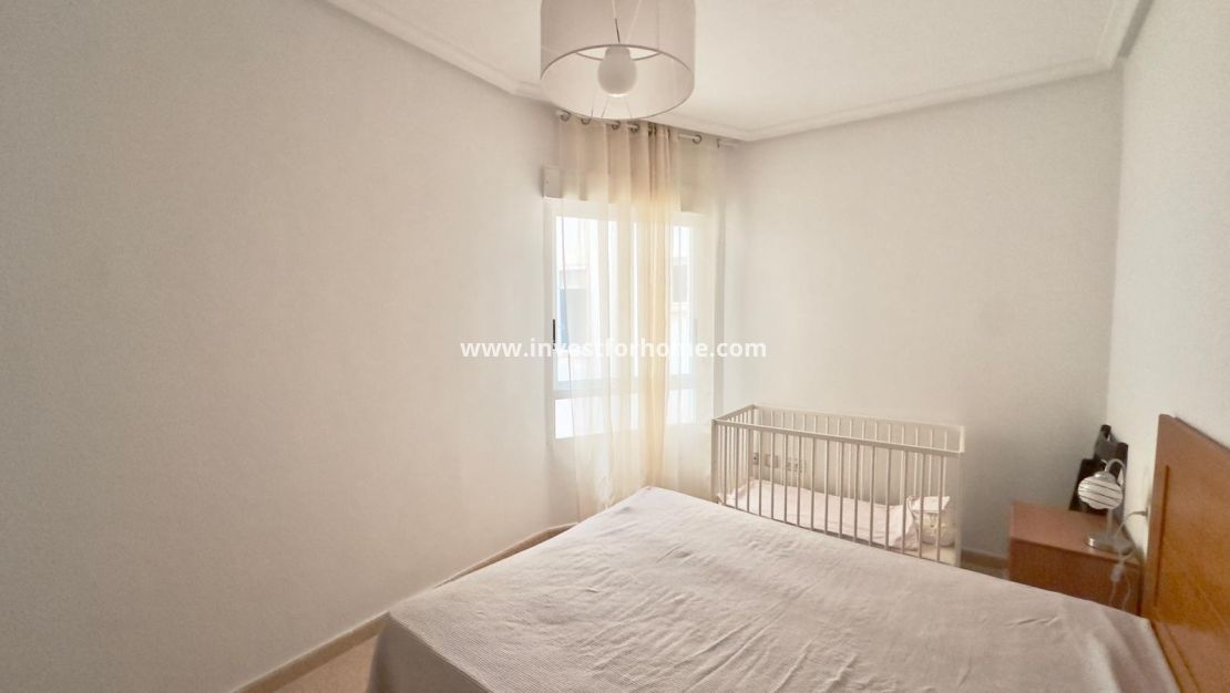 Verkoop - Appartement - Torrevieja - Centro