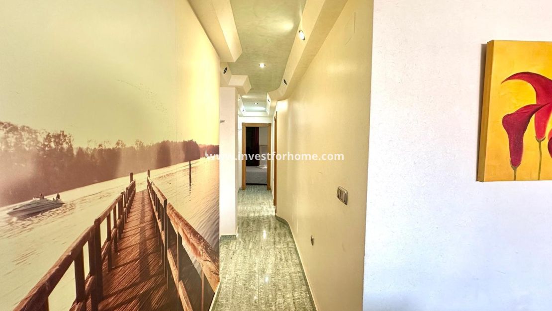 Verkoop - Appartement - Torrevieja - Centro