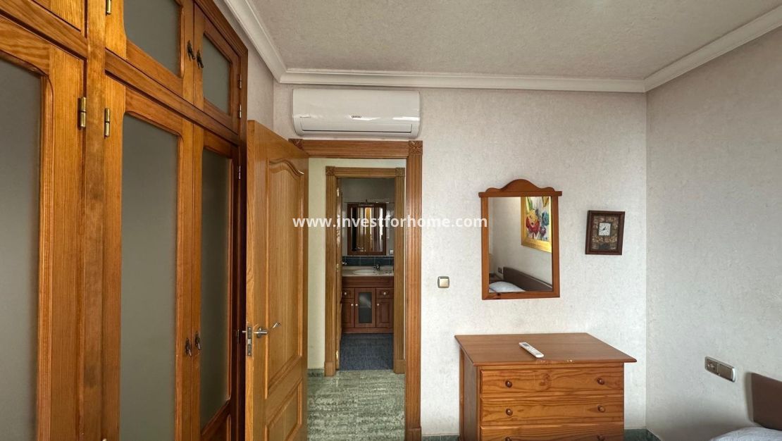 Verkoop - Appartement - Torrevieja - Centro