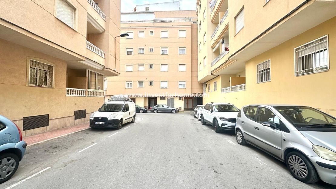 Verkoop - Appartement - Torrevieja - Centro