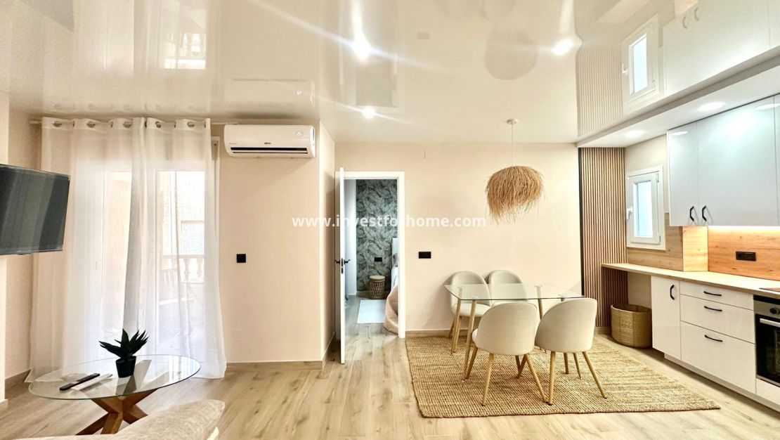 Verkoop - Appartement - Torrevieja - Centro