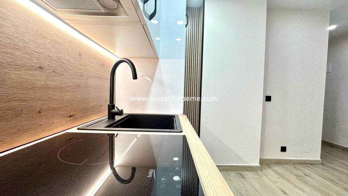 Verkoop - Appartement - Torrevieja - Centro