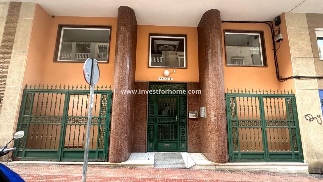 Verkoop - Appartement - Torrevieja - Centro