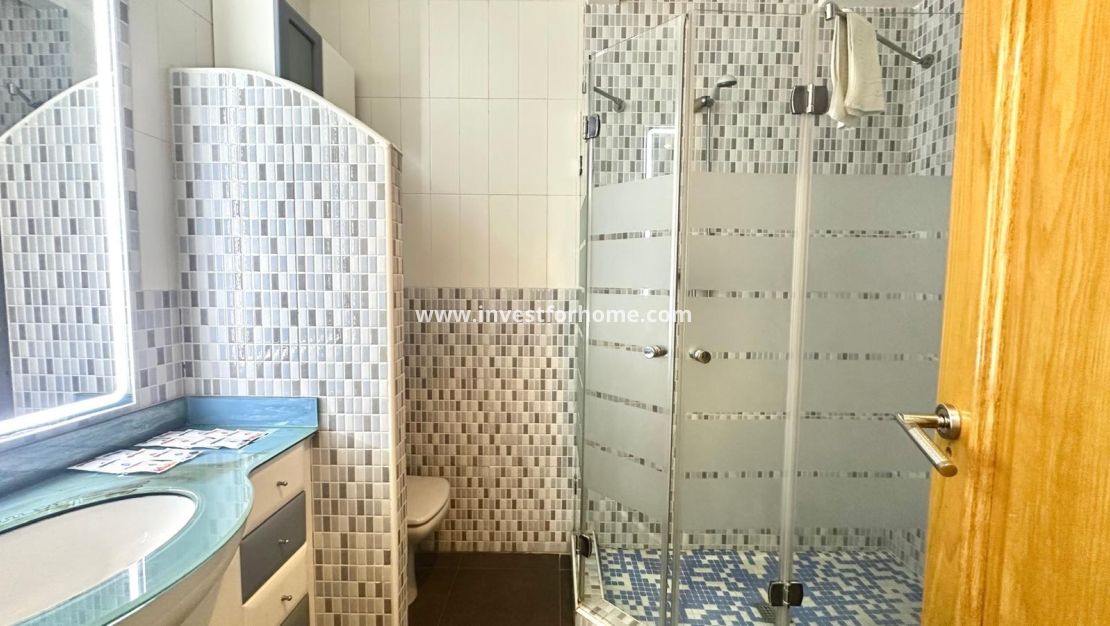 Verkoop - Appartement - Torrevieja - Centro