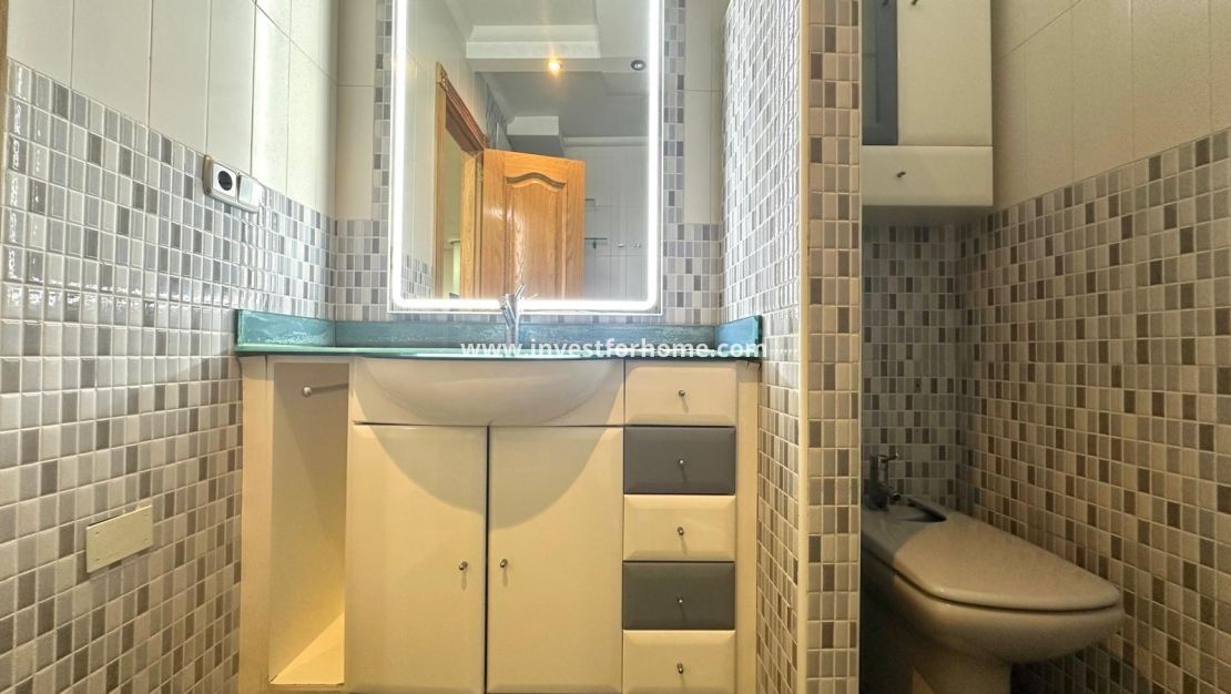 Verkoop - Appartement - Torrevieja - Centro