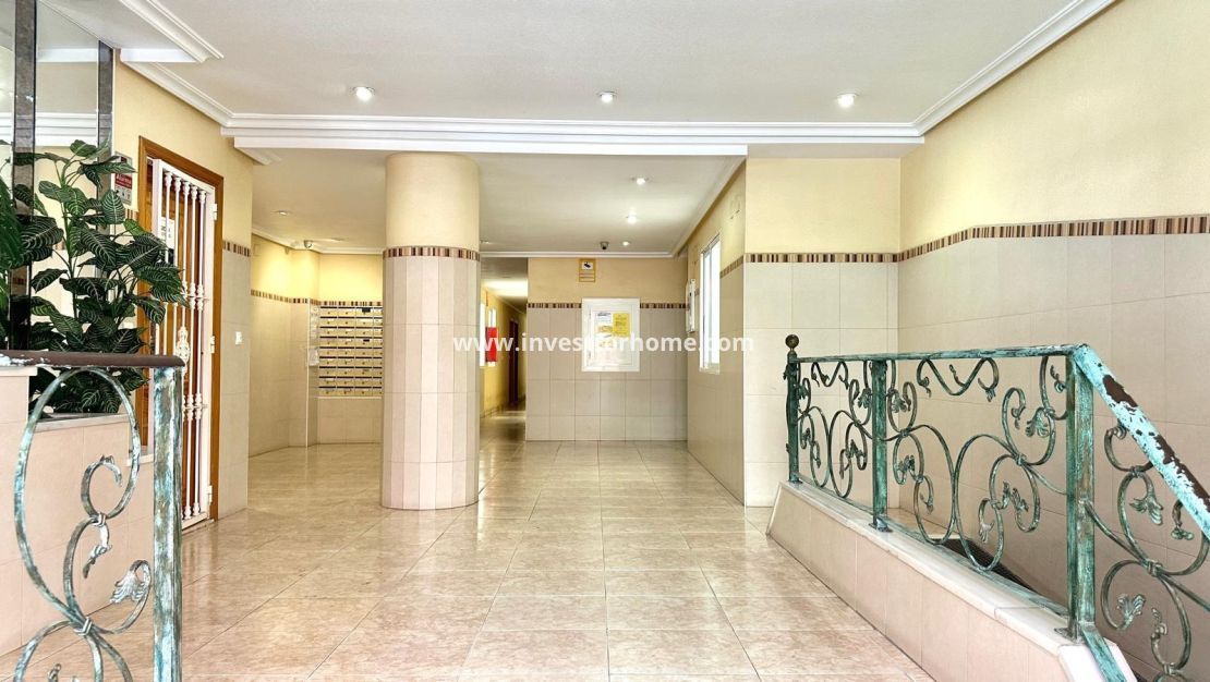 Verkoop - Appartement - Torrevieja - Centro