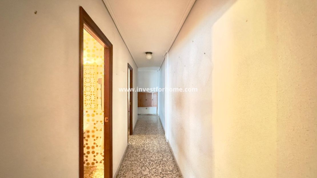 Verkoop - Appartement - Torrevieja - Centro