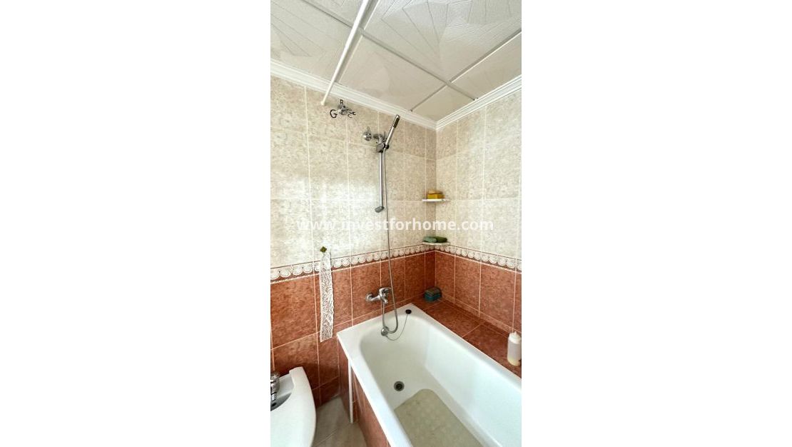 Verkoop - Appartement - Torrevieja - Centro