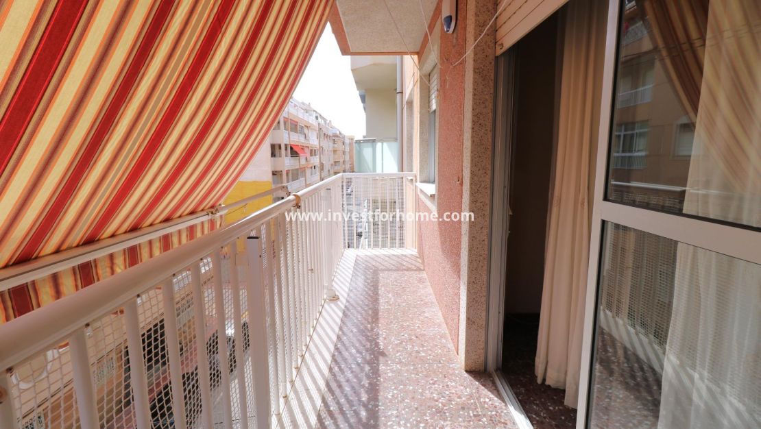 Verkoop - Appartement - Torrevieja - Centro