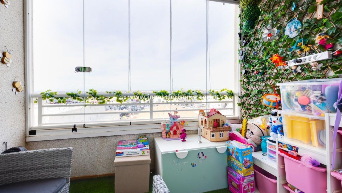 Verkoop - Appartement - Torrevieja - Centro