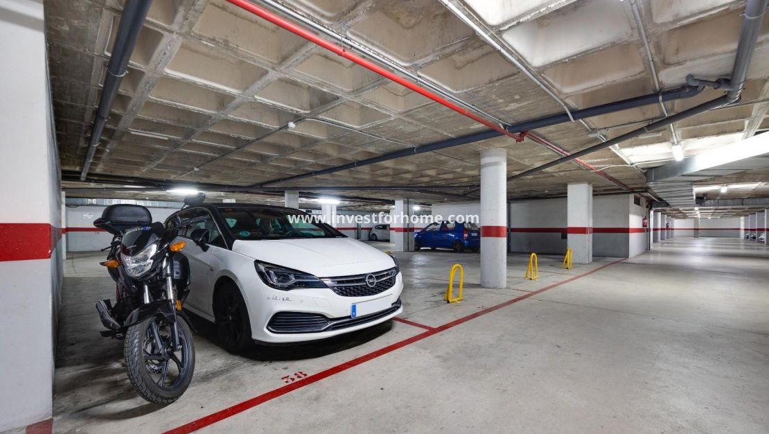 Verkoop - Appartement - Torrevieja - Centro