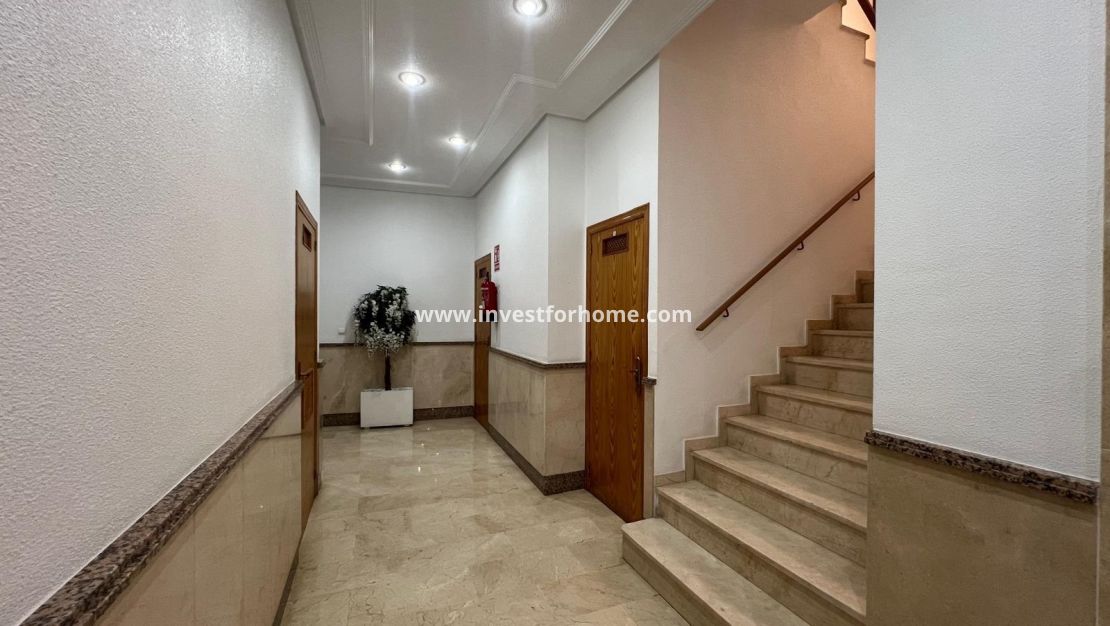 Verkoop - Appartement - Torrevieja - Centro