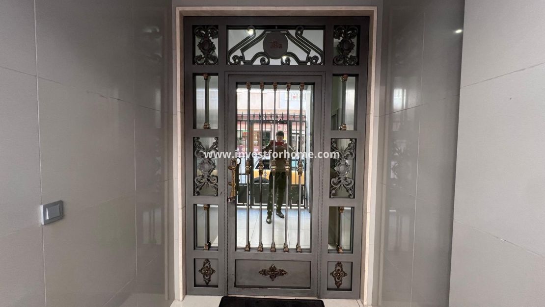 Verkoop - Appartement - Torrevieja - Centro