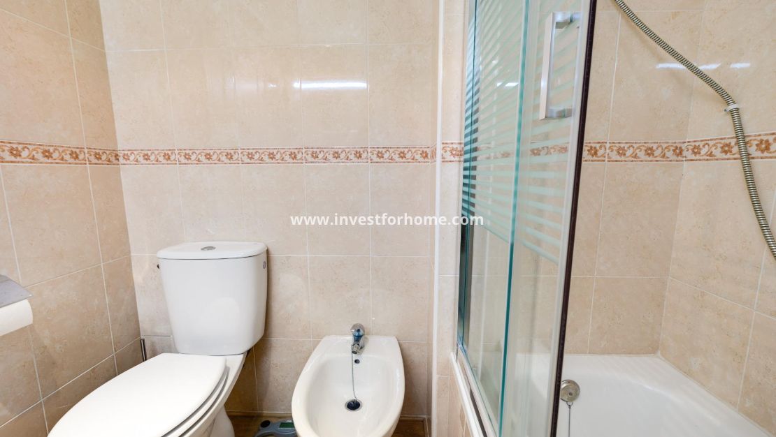 Verkoop - Appartement - Torrevieja - Centro