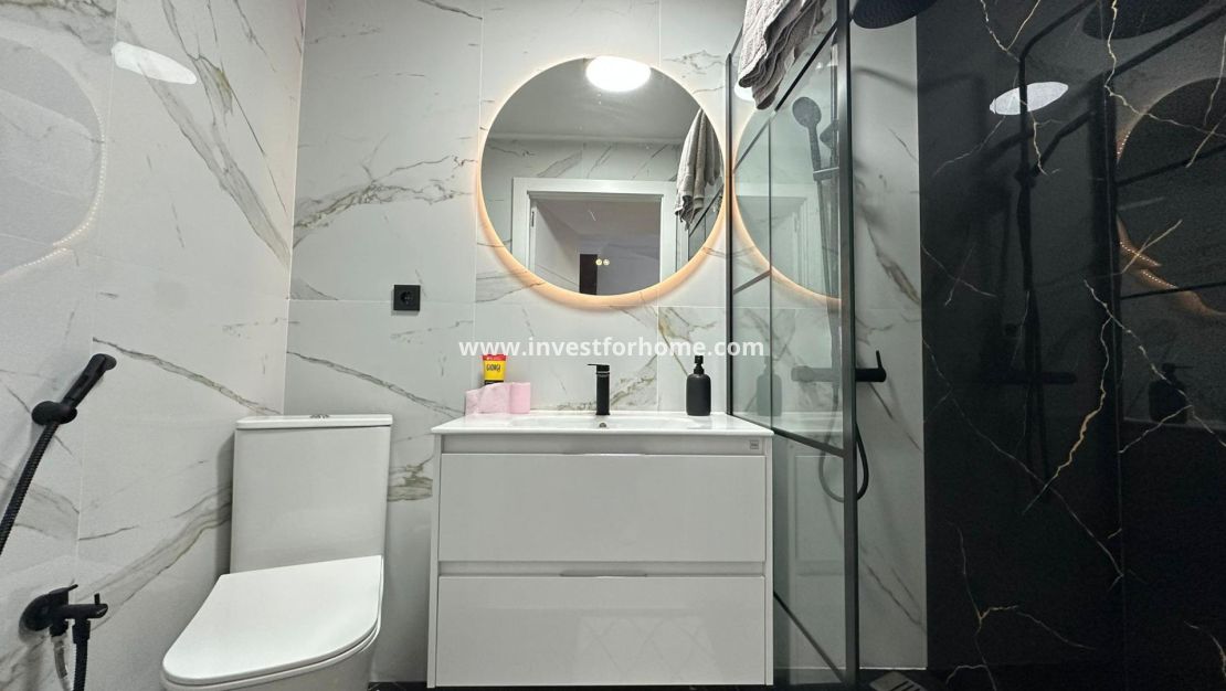 Verkoop - Appartement - Torrevieja - Centro