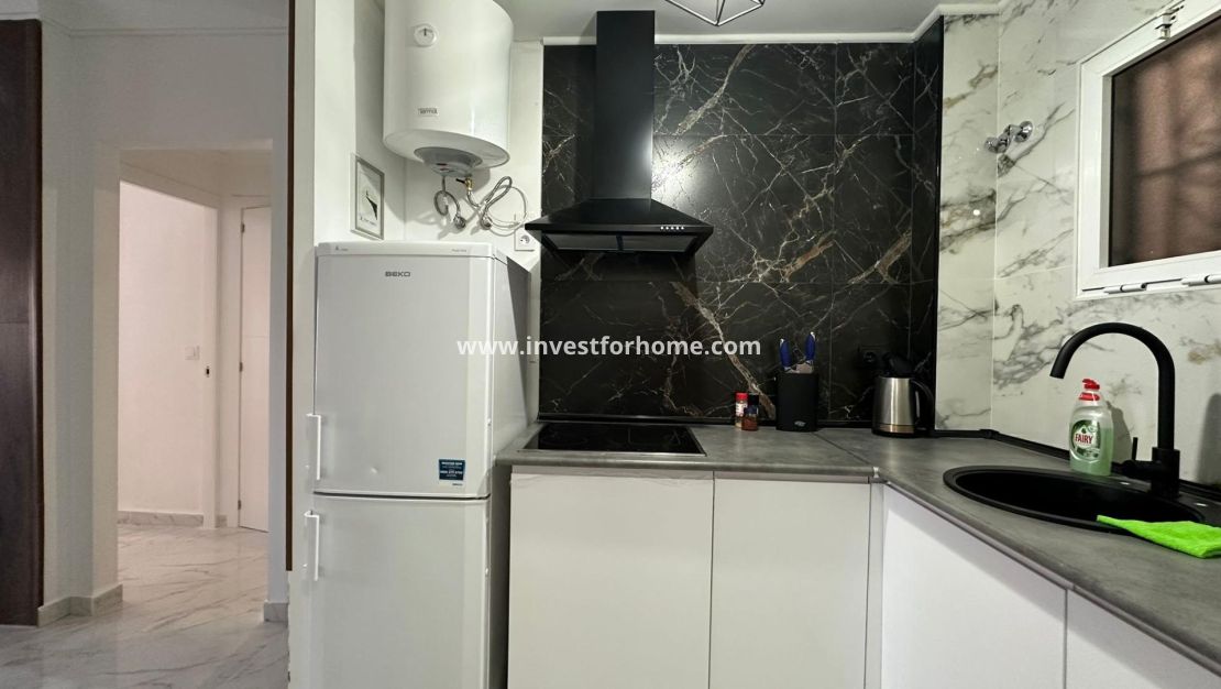 Verkoop - Appartement - Torrevieja - Centro