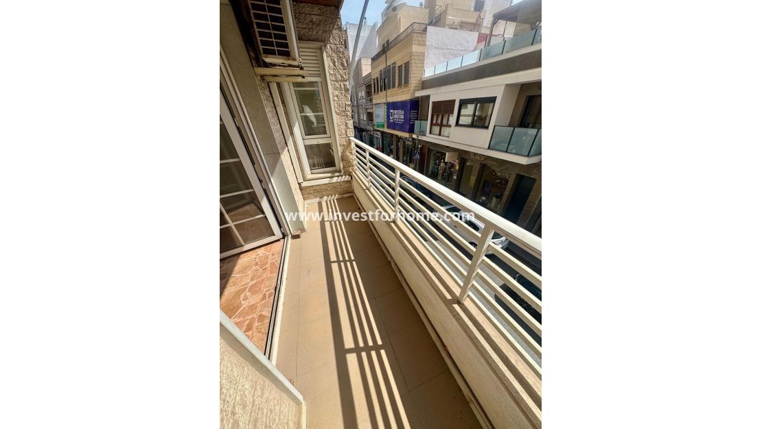 Verkoop - Appartement - Torrevieja - Centro