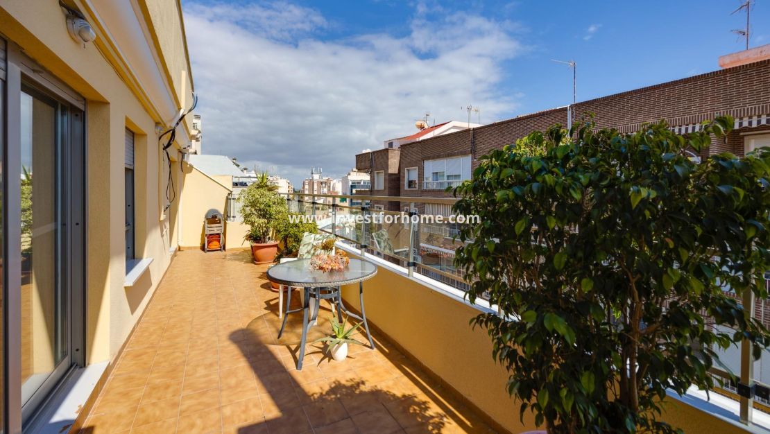 Verkoop - Appartement - Torrevieja - Centro