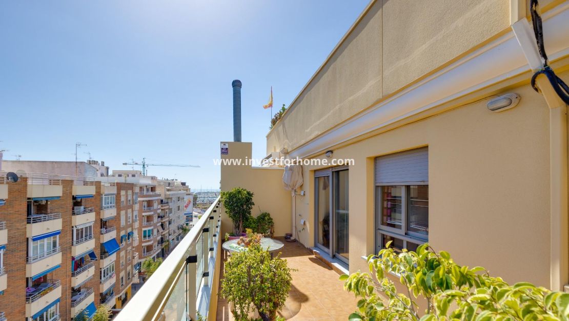 Verkoop - Appartement - Torrevieja - Centro