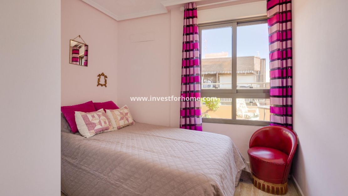 Verkoop - Appartement - Torrevieja - Centro