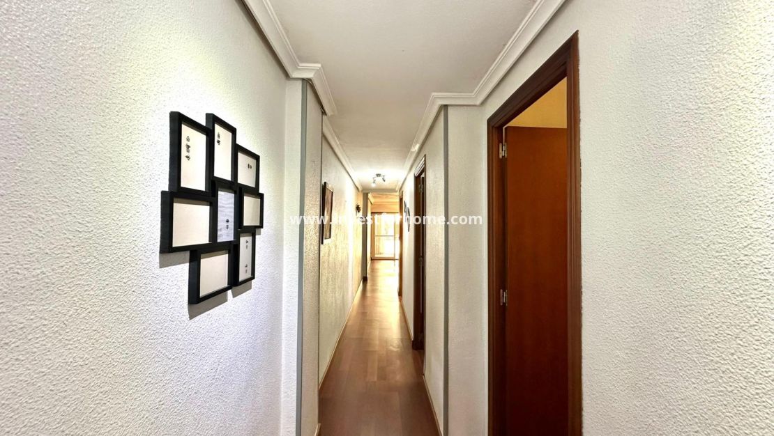 Verkoop - Appartement - Torrevieja - Centro