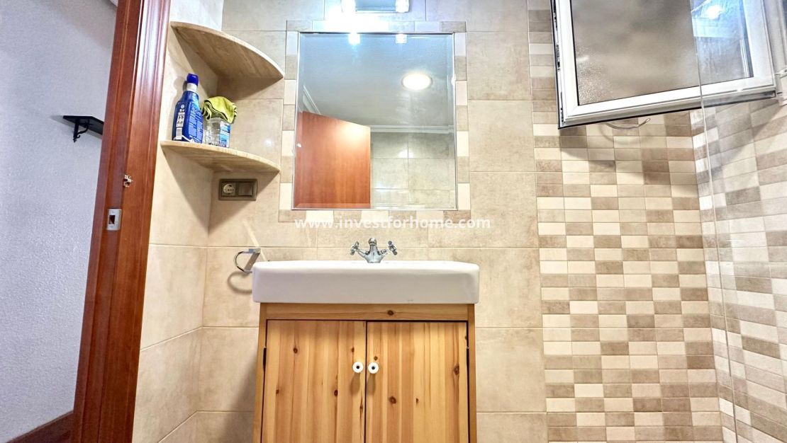 Verkoop - Appartement - Torrevieja - Centro