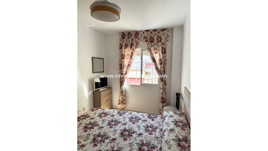 Verkoop - Appartement - Torrevieja - Centro