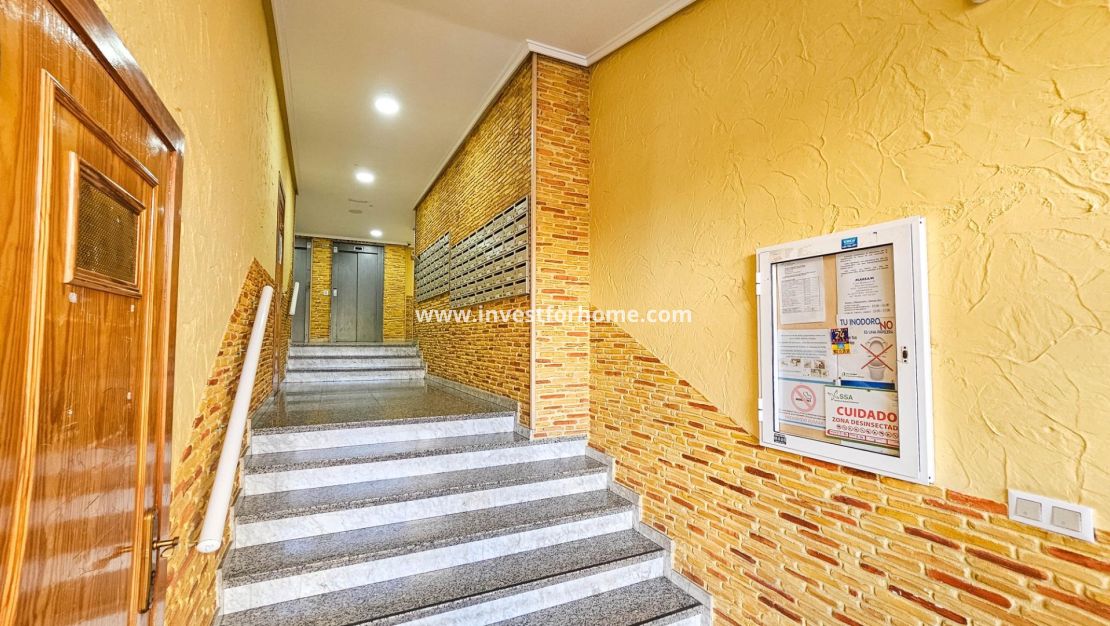 Verkoop - Appartement - Torrevieja - Centro