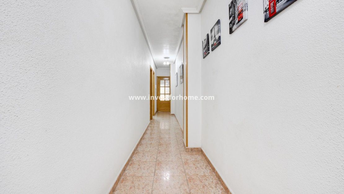 Verkoop - Appartement - Torrevieja - Centro