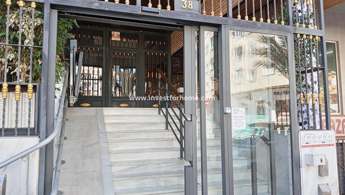 Verkoop - Appartement - Torrevieja - Centro