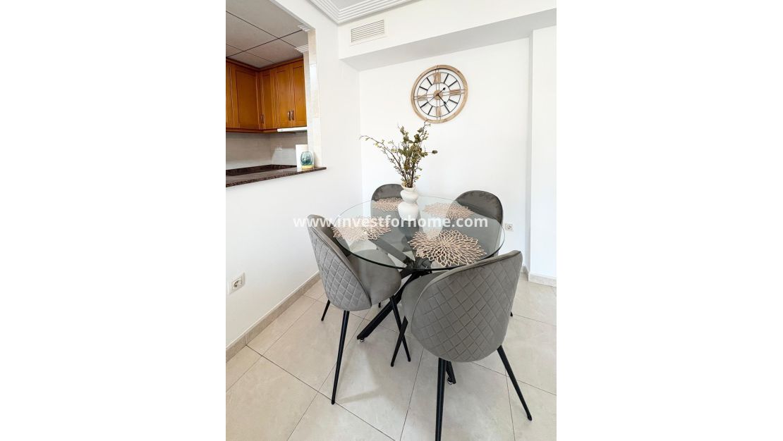 Verkoop - Appartement - Torrevieja - Centro
