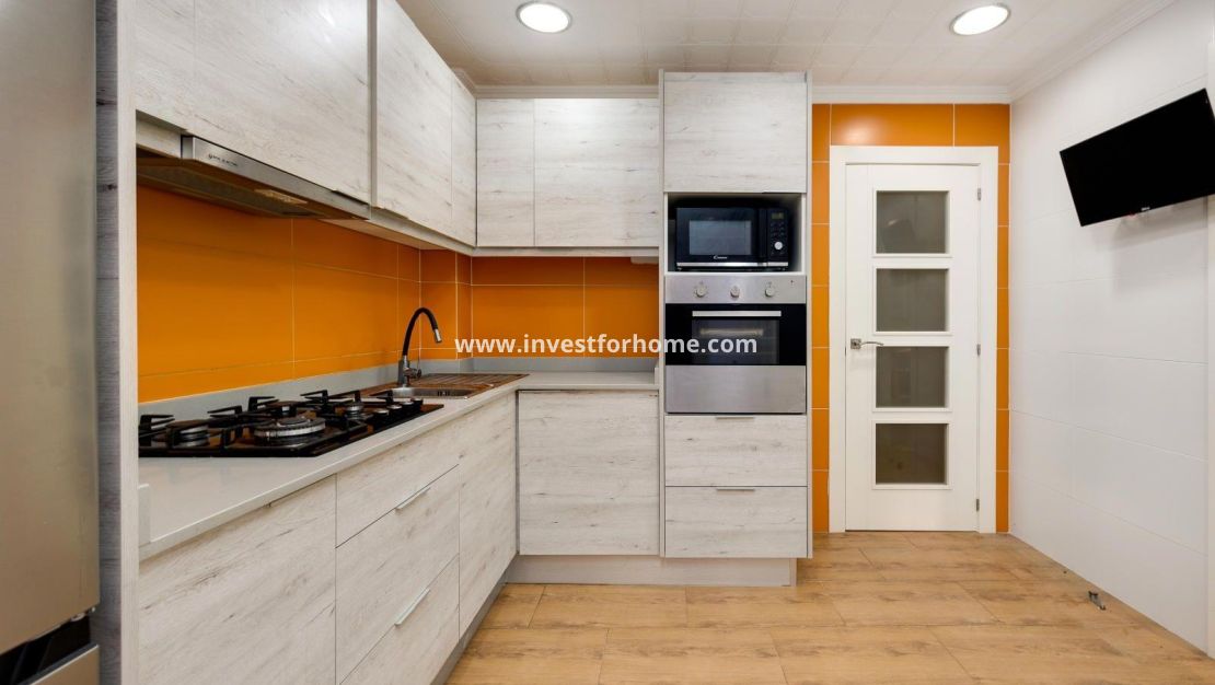 Verkoop - Appartement - Torrevieja - Centro