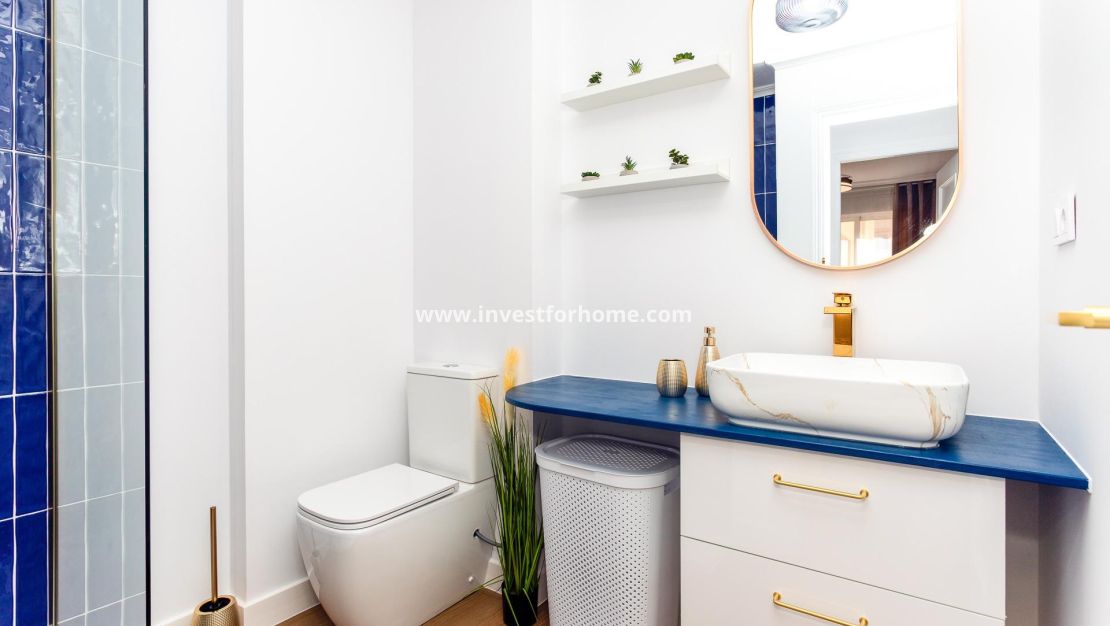 Verkoop - Appartement - Torrevieja - Centro