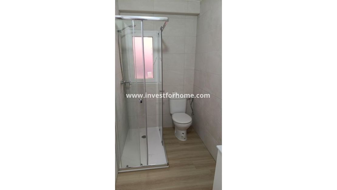 Verkoop - Appartement - Torrevieja - Centro