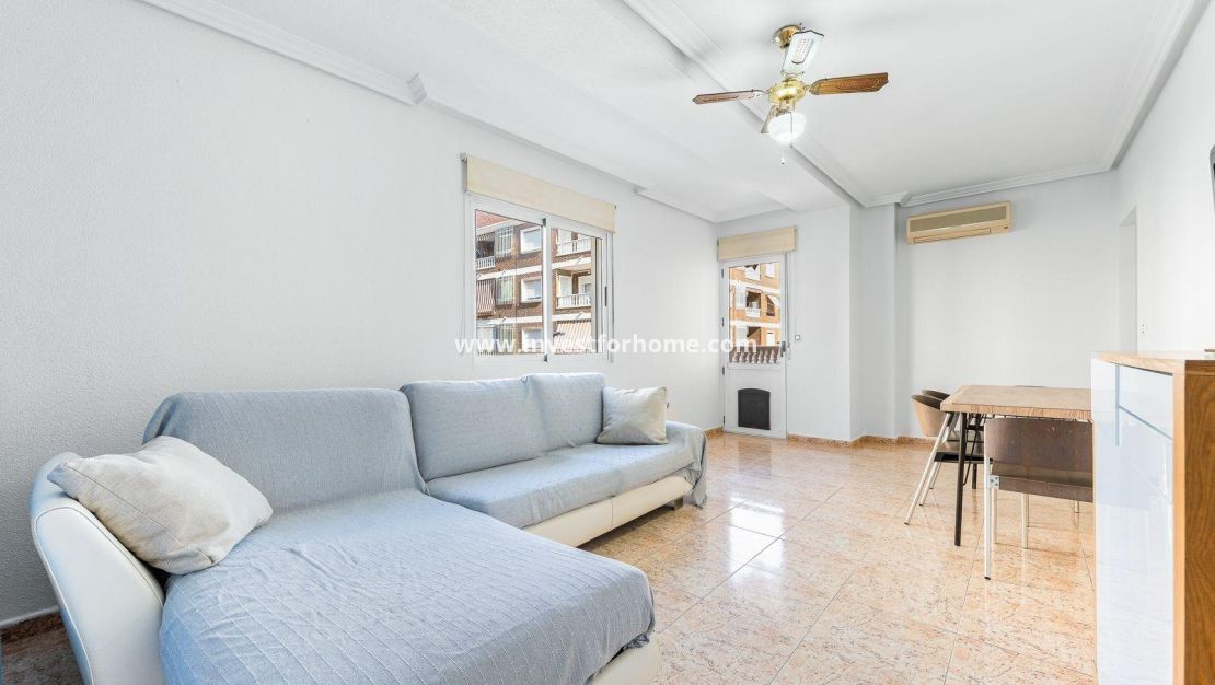 Verkoop - Appartement - Torrevieja - Centro