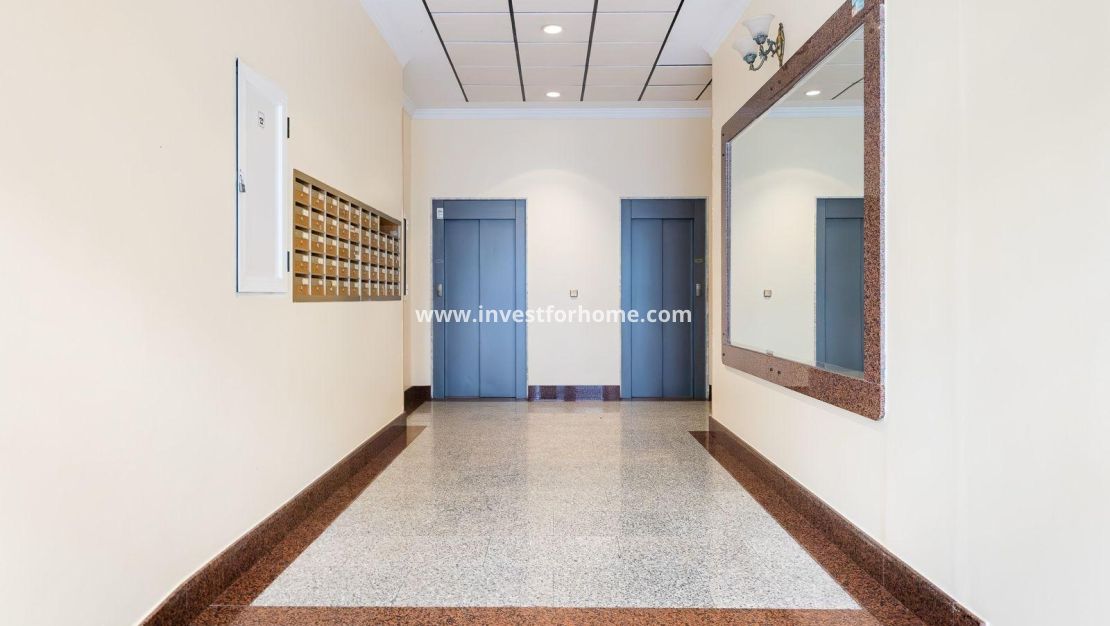 Verkoop - Appartement - Torrevieja - Centro