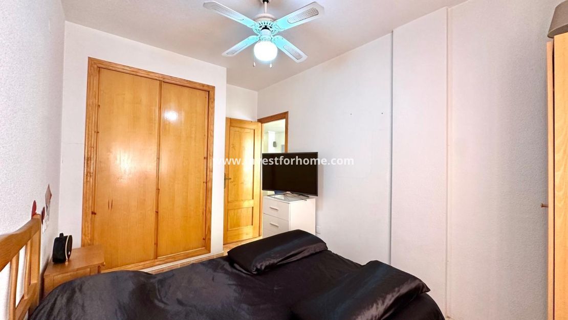Verkoop - Appartement - Torrevieja - Centro