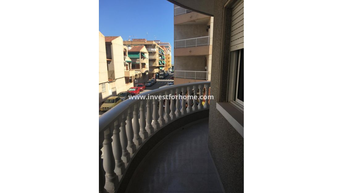 Verkoop - Appartement - Torrevieja - Centro