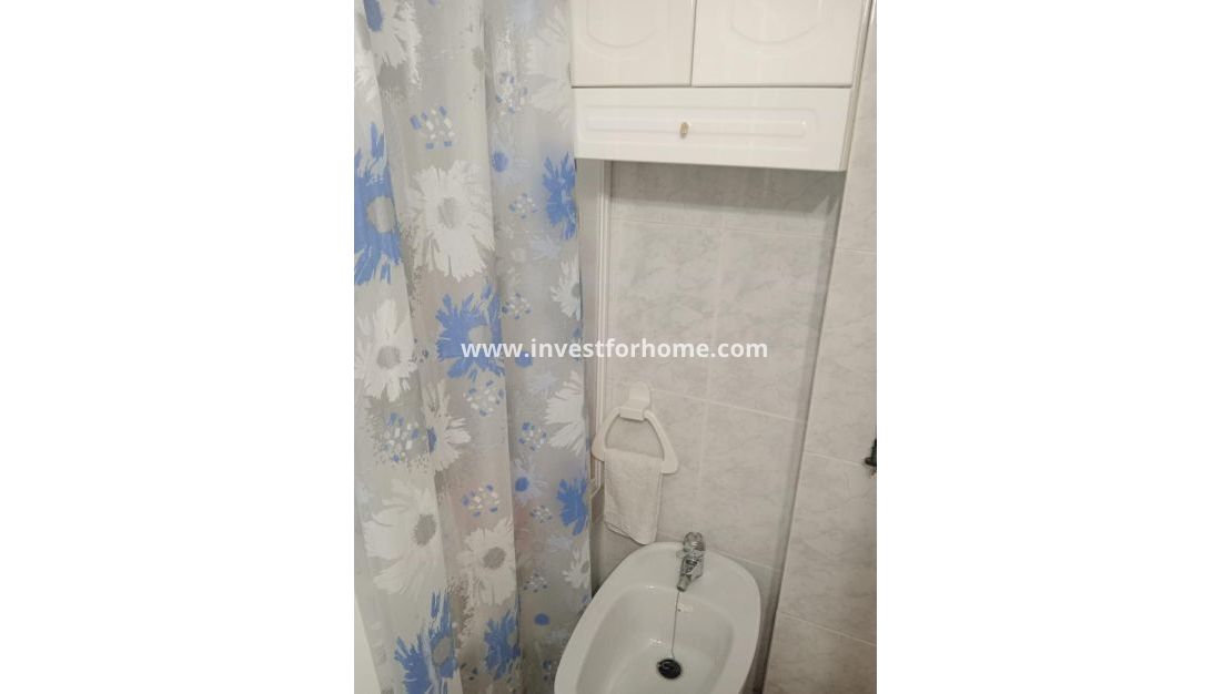 Verkoop - Appartement - Torrevieja - Centro