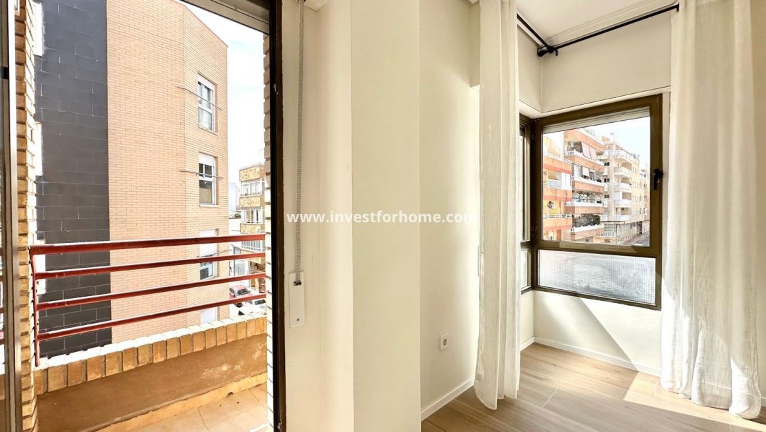 Verkoop - Appartement - Torrevieja - Centro