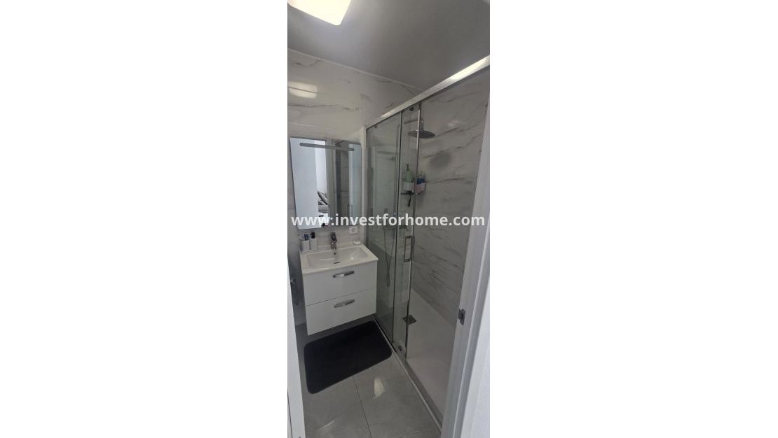 Verkoop - Appartement - Torrevieja - Centro