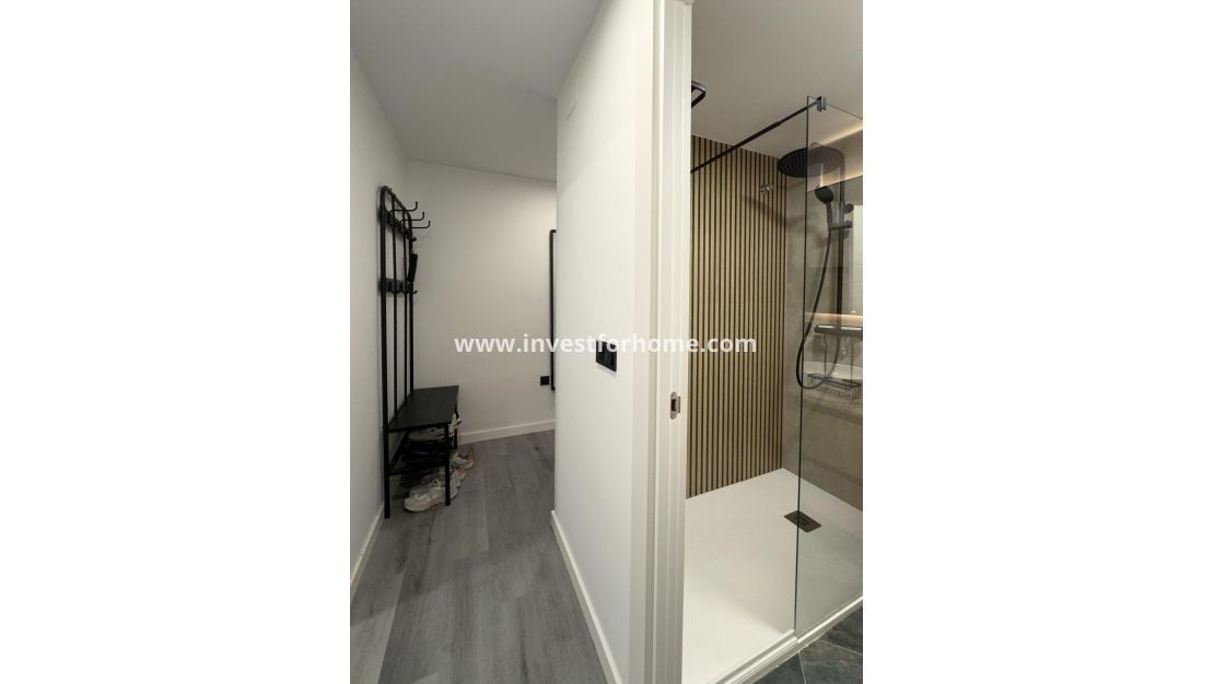Verkoop - Appartement - Torrevieja - Centro
