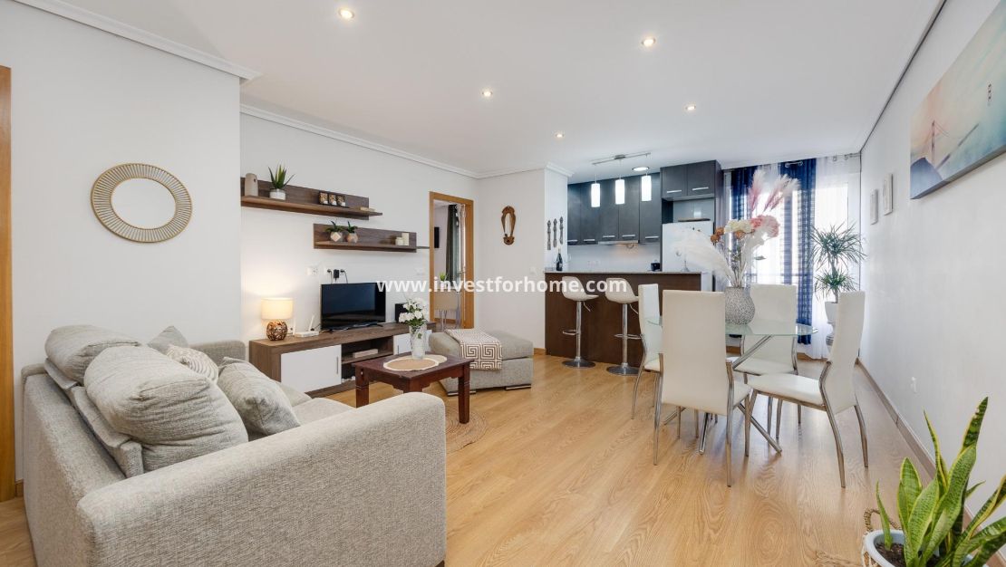 Verkoop - Appartement - Torrevieja - Centro