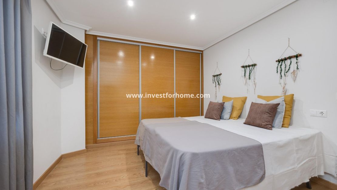 Verkoop - Appartement - Torrevieja - Centro